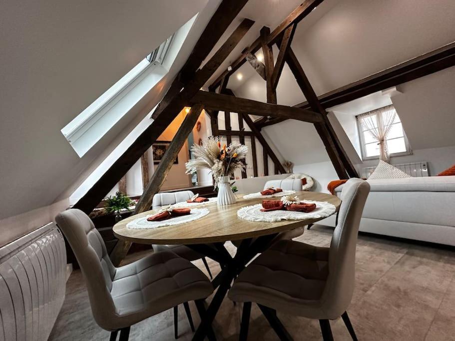 Apartamento Charme, Poutres Et Elegance Chartres Exterior foto